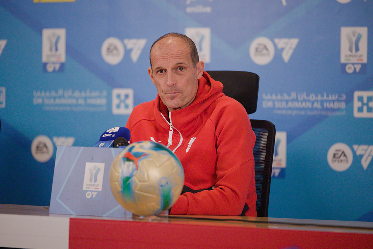 مدرب ميلان الإيطالي ماسيميليانو أليغري. (وكالات)