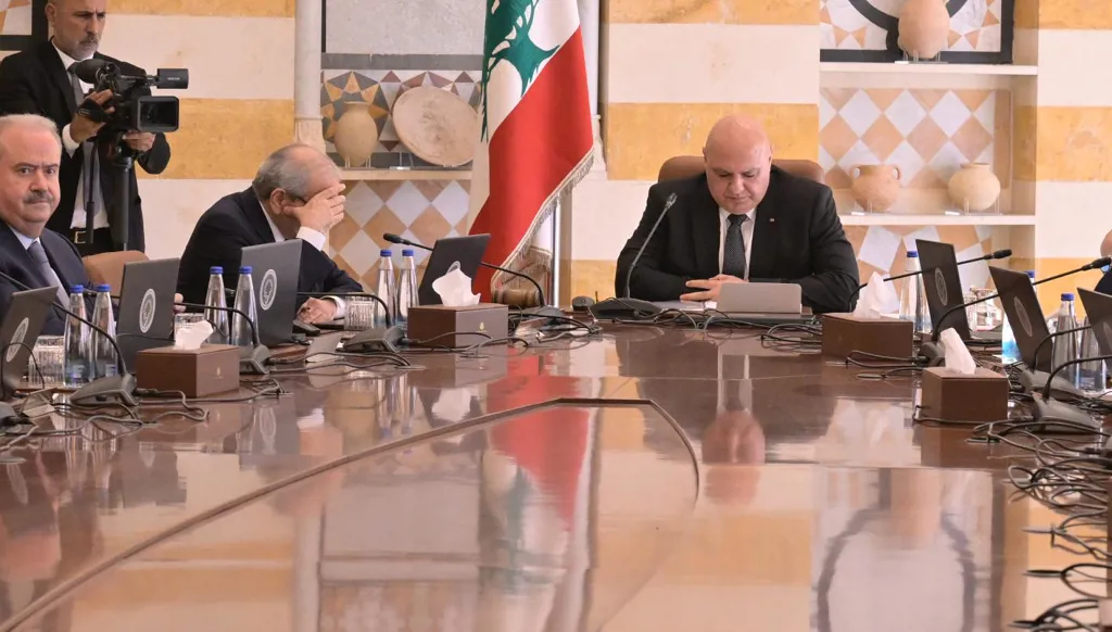 الحكومة اللبنانية ترحّب بخطة الجيش لحصر السلاح وتبقي المداولات بشأنها سريّة... "النهار" في تغطية مباشرة