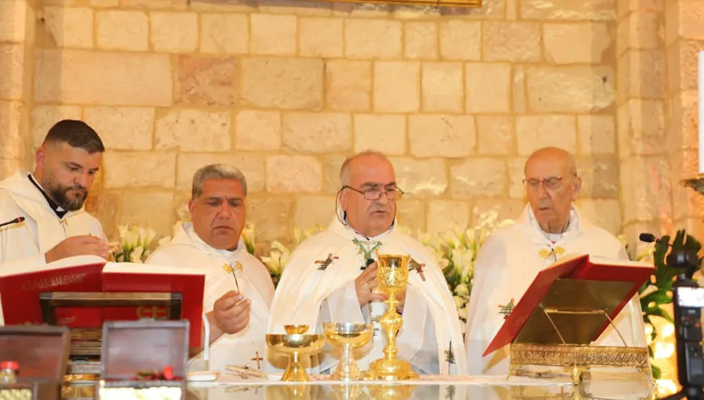 افتتاح سنة اليوبيل الذهبي لظهورات "سيدة البرج" في دير الأحمر