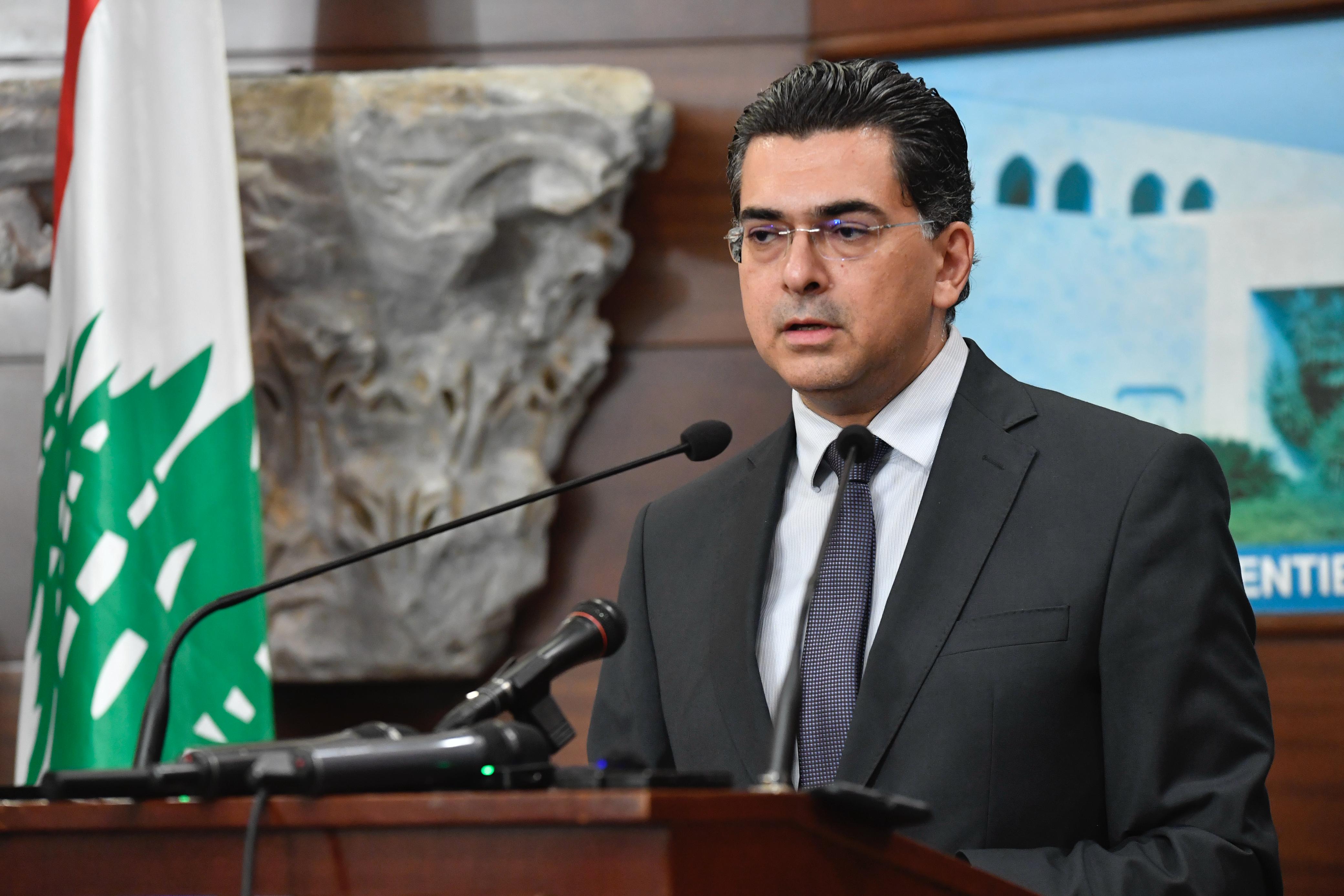 وزير الاعلام بول مرقص يتلو مقررات الجلسة (حسام شبارو)