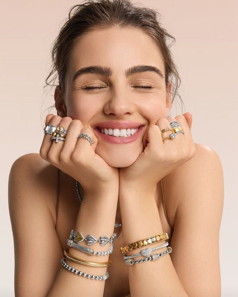 تفاصيل تصنع الفرق (Pinterest)