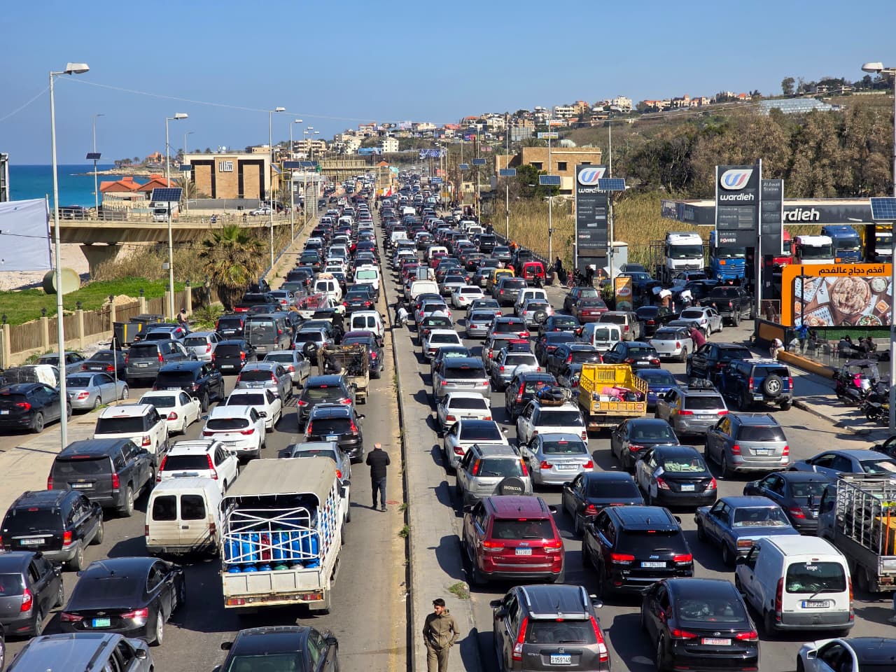 نزوح اللبنانيين بعد التصعيد الإسرائيلي. (النهار)