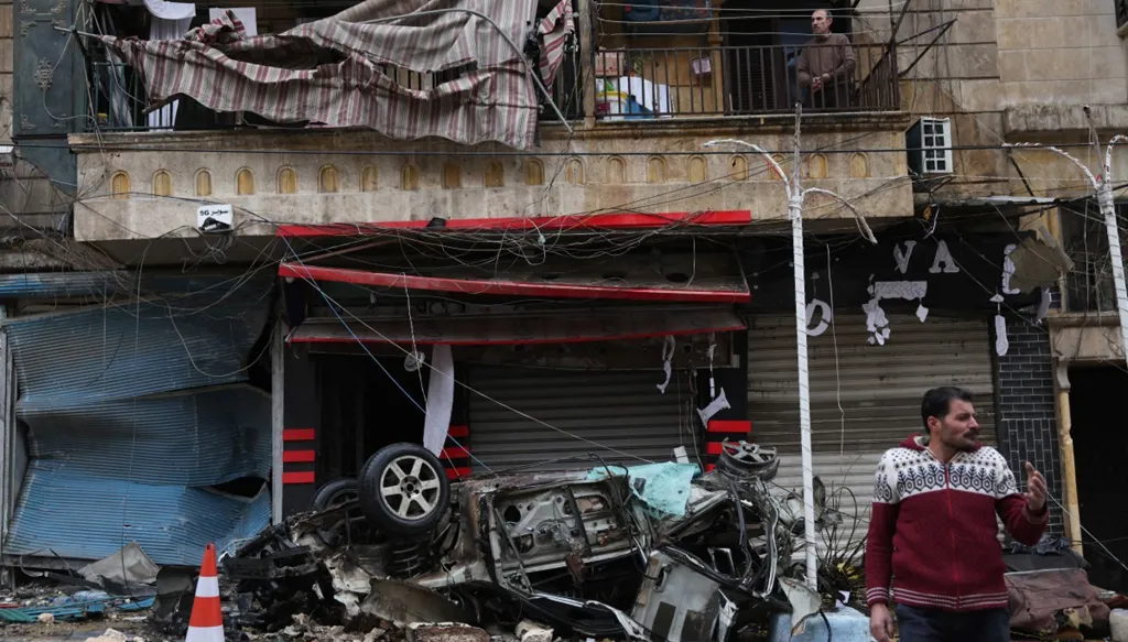 بعد المعارك... سكان حيّ الأشرفية في حلب يعودون إلى منازلهم (صور)