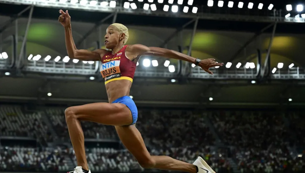 قبل عام من مونديال ألعاب القوى... يوليمار روخاس تختبر جاهزيتها في إسبانيا