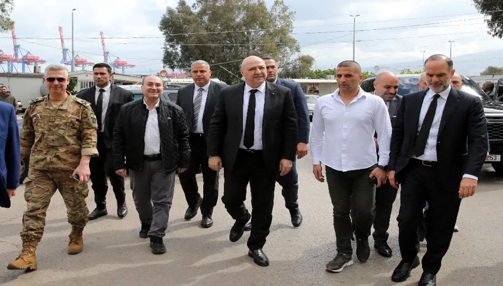 جانب من زيارة الرئيس اللبناني إلى طرابلس. 