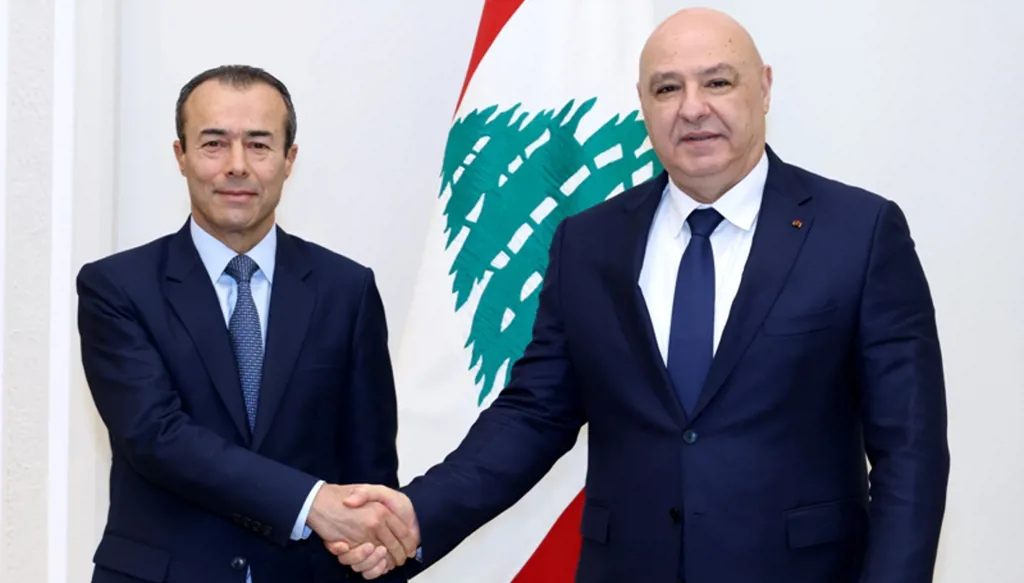 موجة نارية تسابق الاستعدادات لزيارة البابا... اشتباك فرنسي – إيراني حول سلاح الحزب