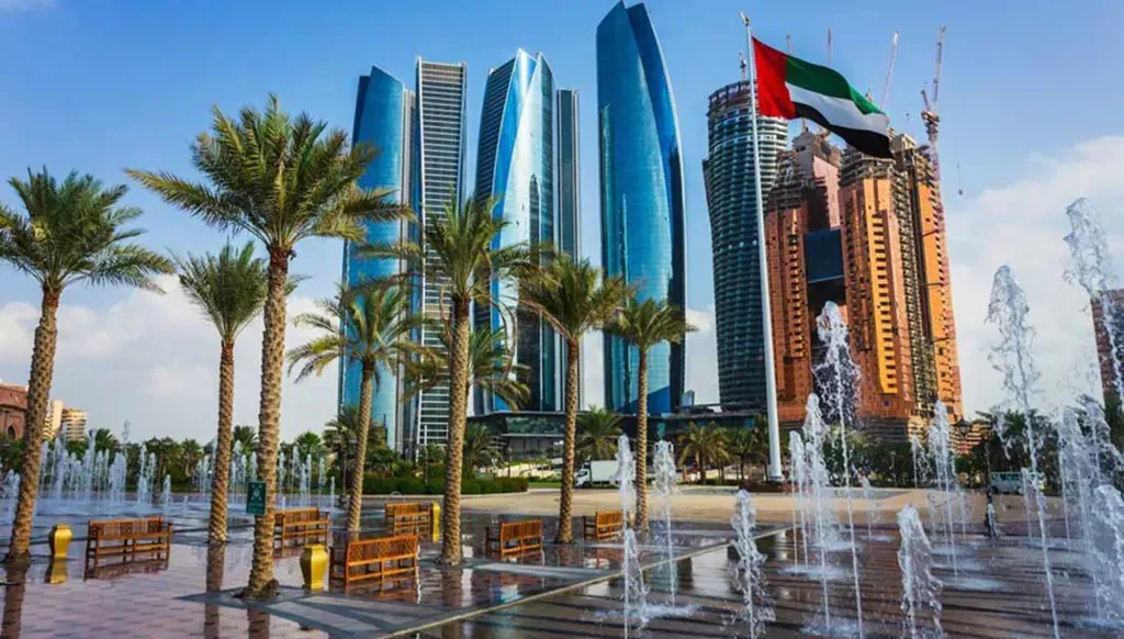 الدفاع الإماراتية: الدفاعات الجوية تعاملت مع صاروخين باليستيين و3 طائرات مسيّرة