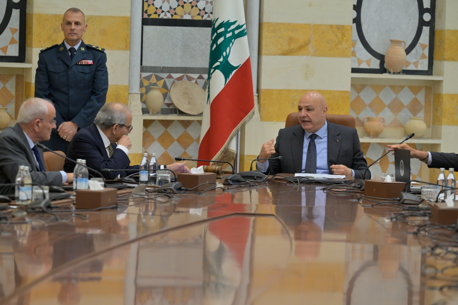 عون وسلام في جلسة قصر بعبدا (نبيل اسماعيل)