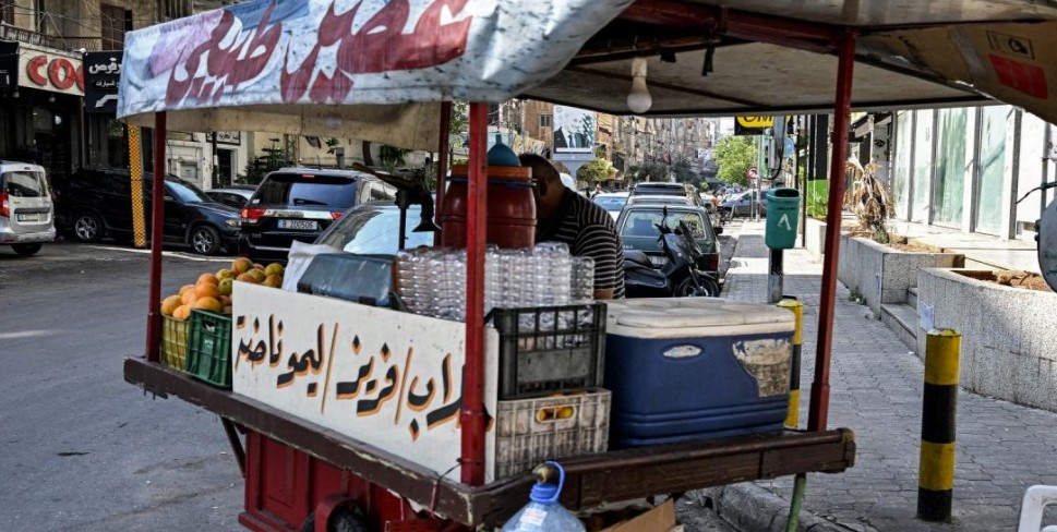 بائع متجول (أ ف ب)