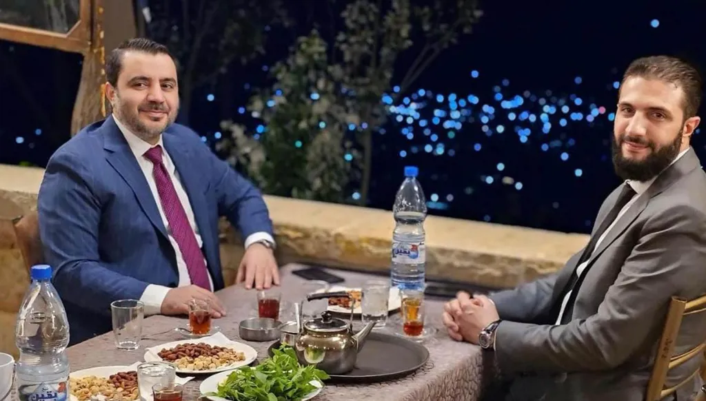 بالصورة-  الشيباني مع الشرع في بلودان... "جلسة هادئة بعد يوم ‏مزدحم"‏