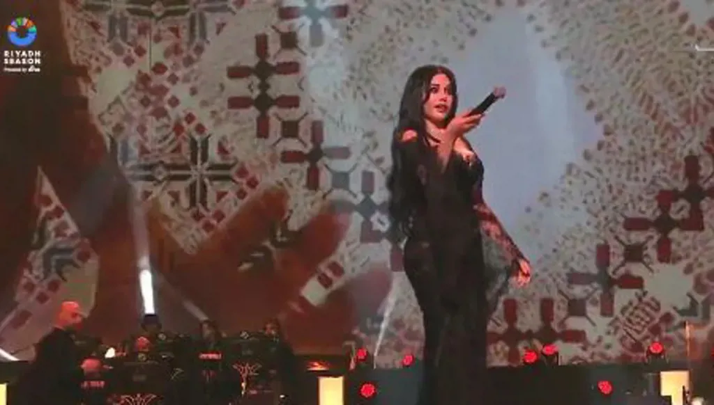 هيفاء وهبي تشعل أجواء "موسم الرياض"... "بدنا نروق" والجمهور يتفاعل (فيديو)