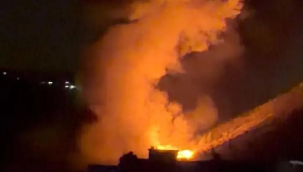 جولة ثانية من القصف الإسرائيلي على جنوب لبنان... "بنى تحتيّة لحماس وحزب الله"