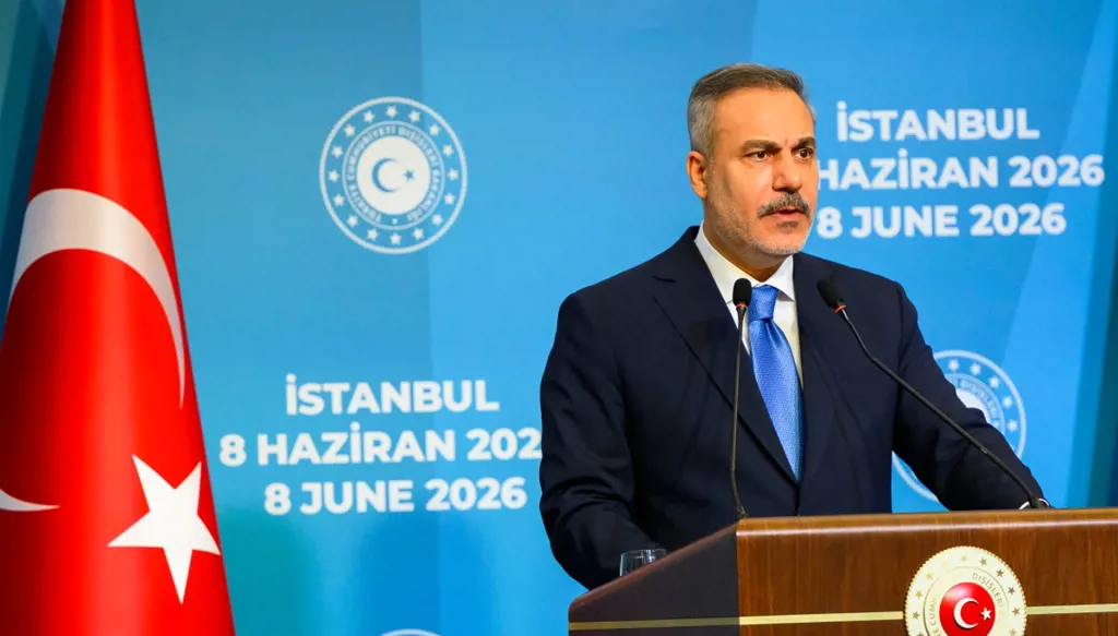 وزير خارجية تركيا يزور روسيا لإجراء محادثات