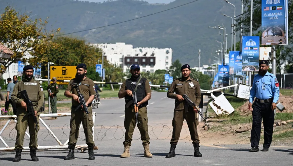 جنود باكستانيون. (أ ف ب)