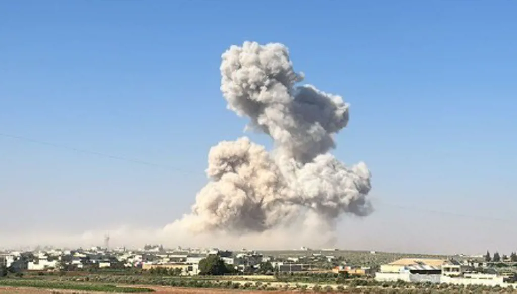 انفجار ضخم يهز محيط مدينة حلب السورية (فيديو وصور)
