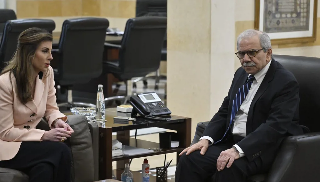 ارتياح أميركي للإجراءات في مطار بيروت... أورتاغوس وسلام: بحث في الأوضاع الأمنية والإصلاحات