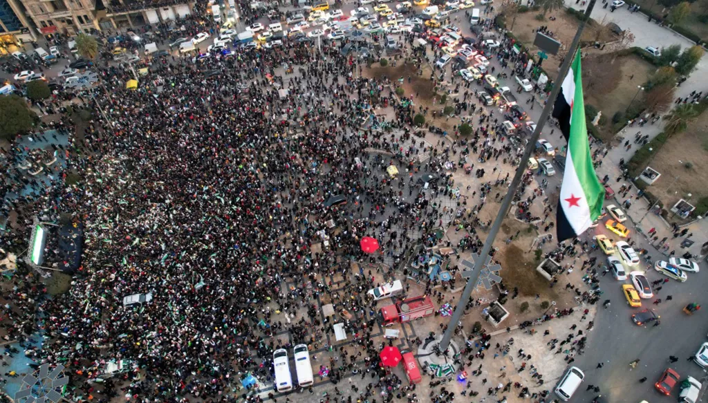 هيكل جديد لوزارة الدفاع والجيش في سوريا خلال أيام... فيدان وجنبلاط يلتقيان الشرع... "النهار" في تغطية مستمرة