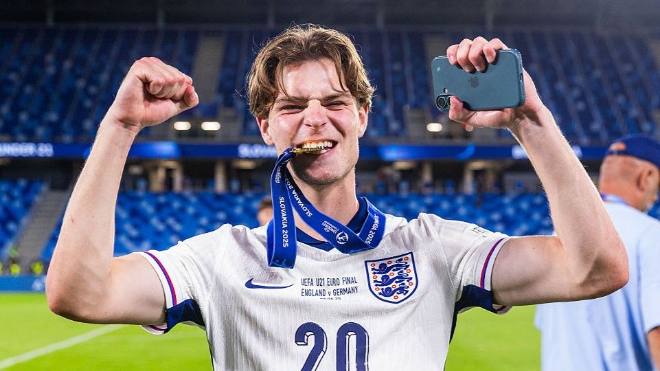 أليكس سكوت. (وكالات)