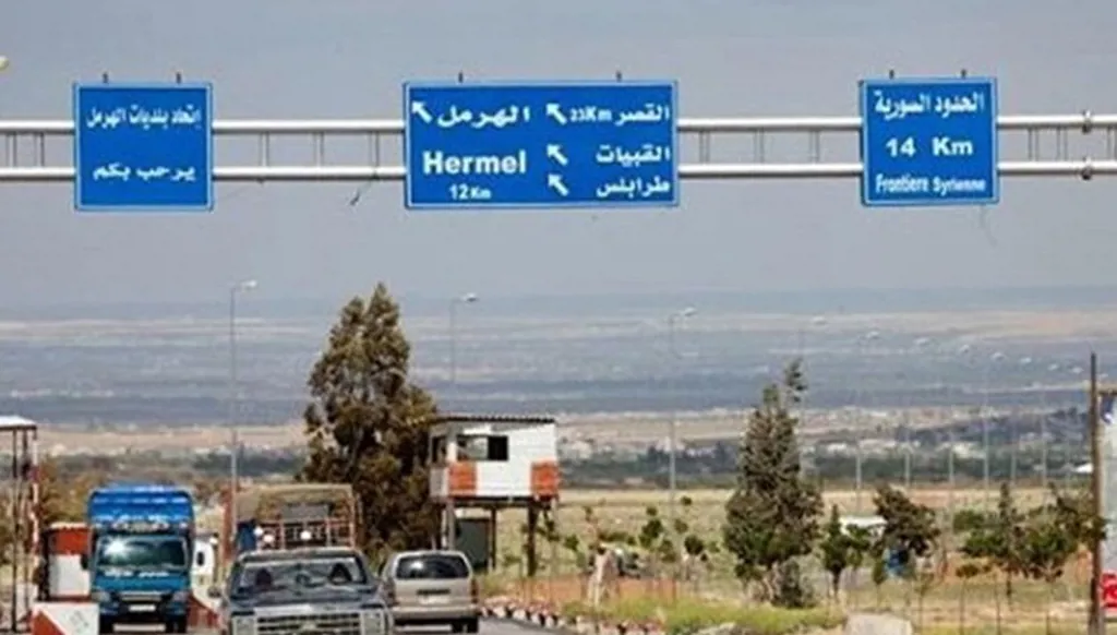 القوات السورية تُقيم مراكز أمنية حدودية مع لبنان... ماذا يجري؟