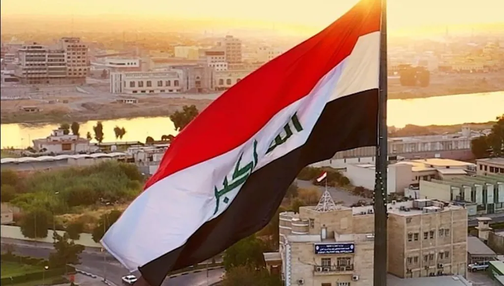العراق يلوّح بالاقتراض إذا طال إغلاق مضيق هرمز