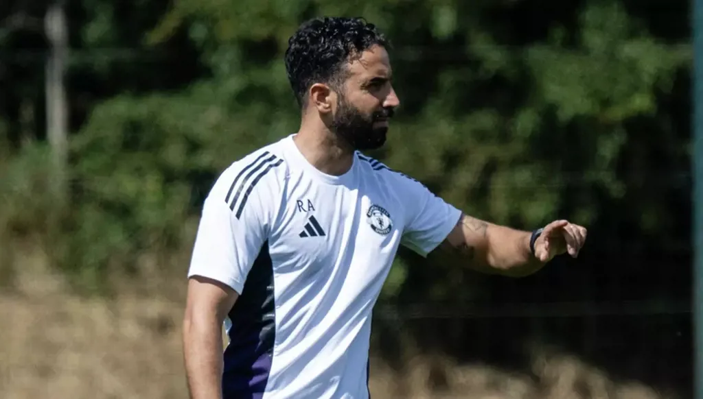 أموريم ينتقد أداء مانشستر يونايتد بعد وديته الأولى