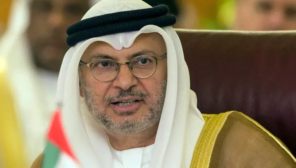 قرقاش: لقاء الشيخ عبدالله بن زايد مع نتنياهو خطوة شجاعة لدعم الجهود الدولية لإنهاء حرب غزة