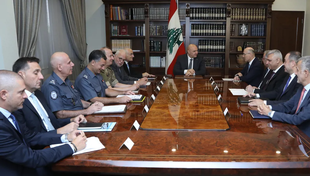 اجتماع أمني في قصر بعبدا... عون: لبنان بلد منهوب بسبب الفساد وعدم المحاسبة