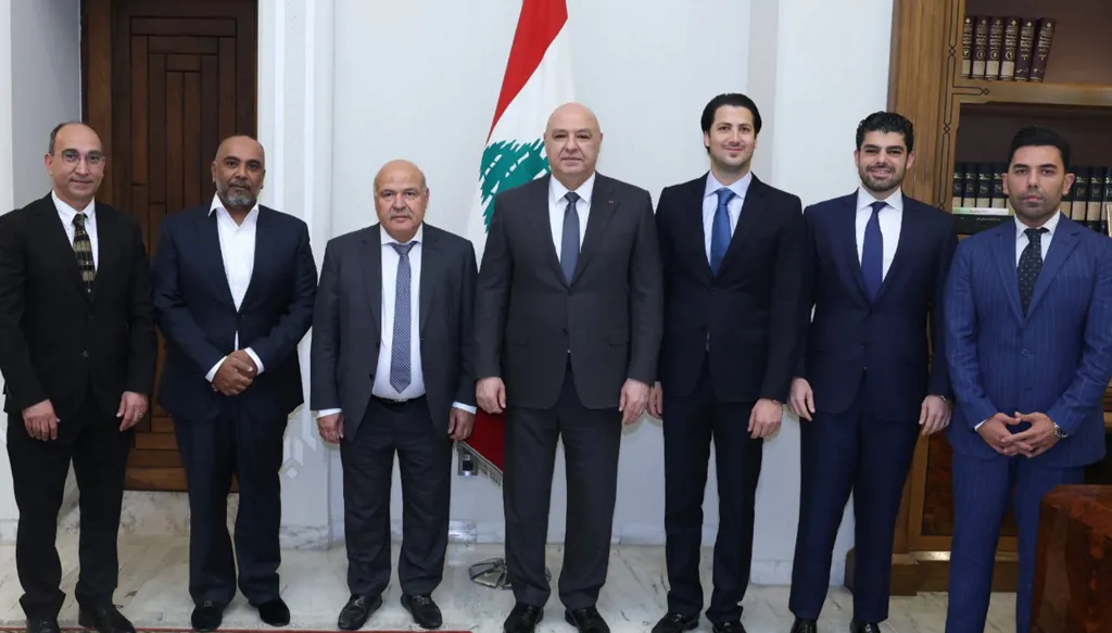 عون ينوه بالعلاقات بين لبنان والإمارات: أُقدر إضاءة برج زايد بألوان العلم اللبناني