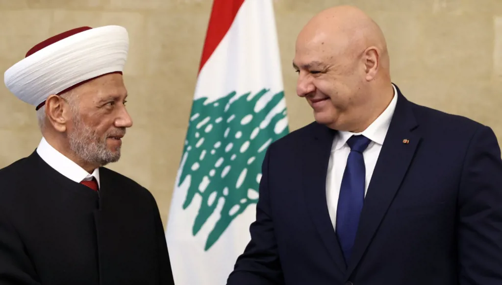 عون أمام دريان: لبنان بخير ولا عودة إلى لغة الحرب