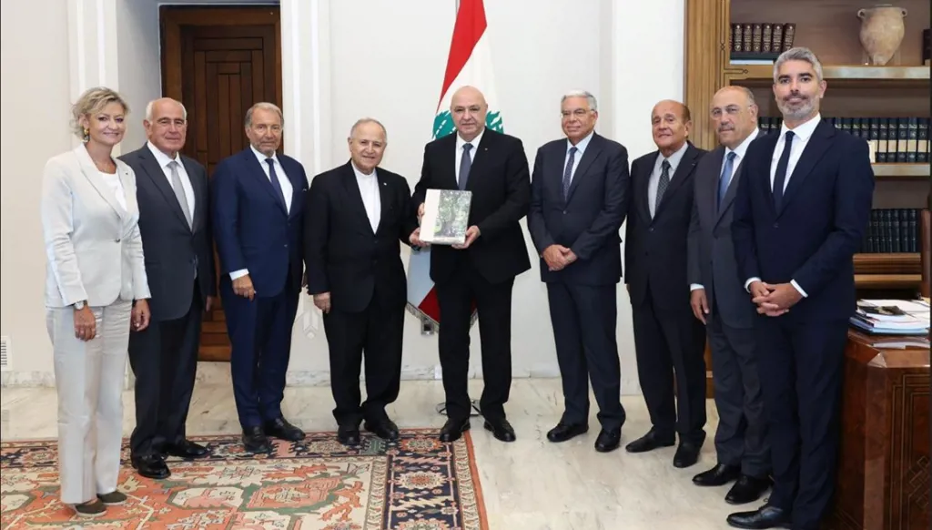 عون: رسالة جامعة القدّيس يوسف شكّلت منارة ثقافة وحضارة
