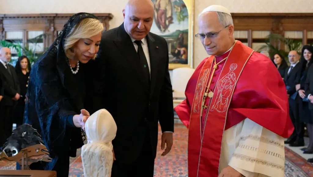 البابا لاوون: نرفع الصلاة لكي يثبت الرئيس عون في مسؤولياته الجسام