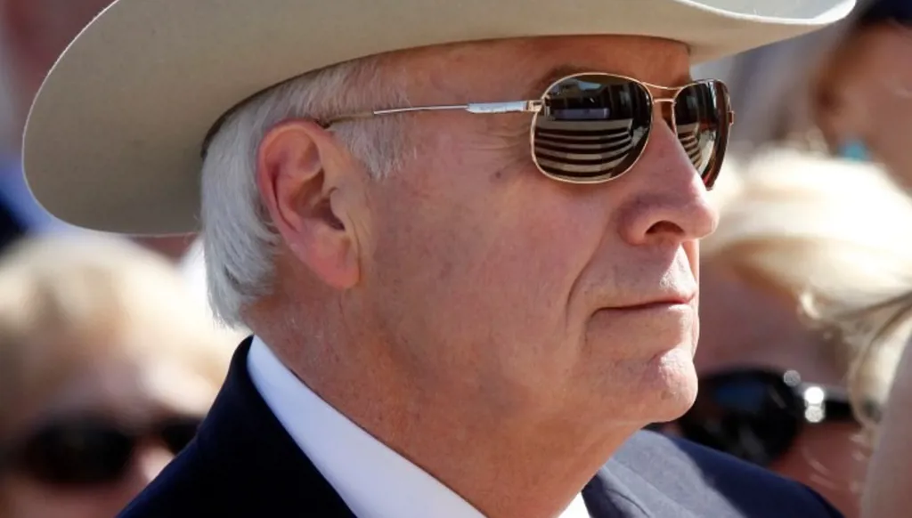 ديك تشيني أو الإفراط في تصحيح الخطأ