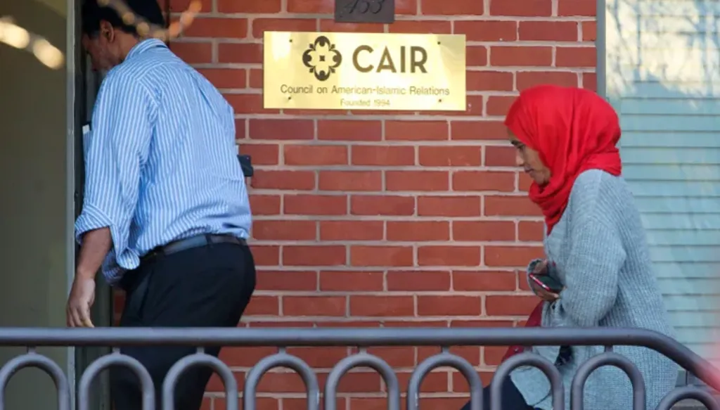 فلوريدا تدرج الإخوان المسلمين و"كير" بقائمة الإرهاب