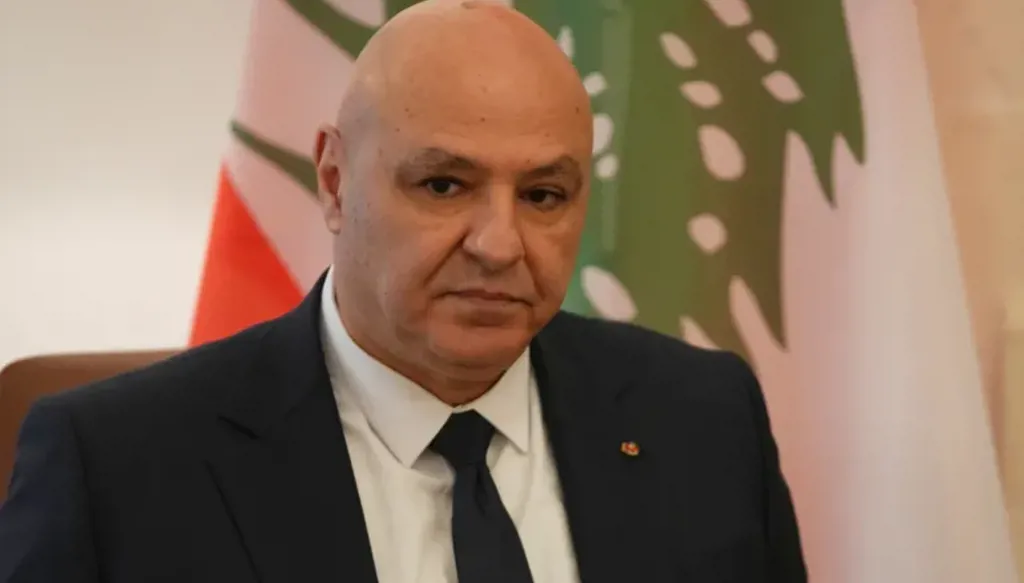 عون يطمئن إلى الوضع الداخلي ويمسك بورقة التفاوض