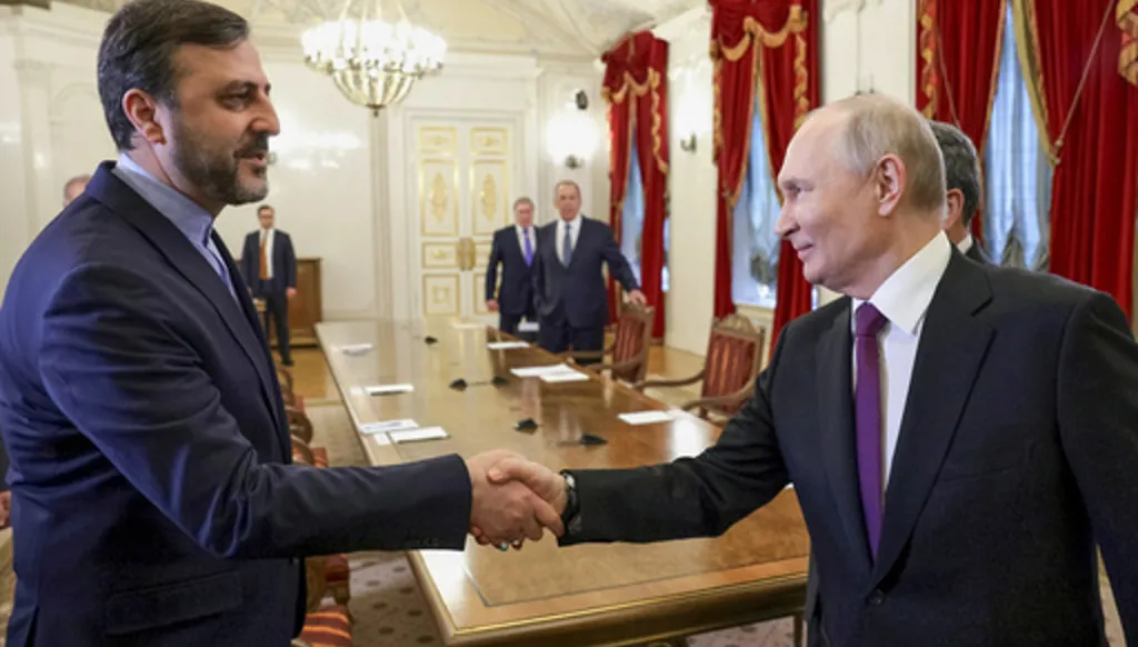 Iran offers to reopen Strait of Hormuz if US lifts its blockade and the war ends, officials say