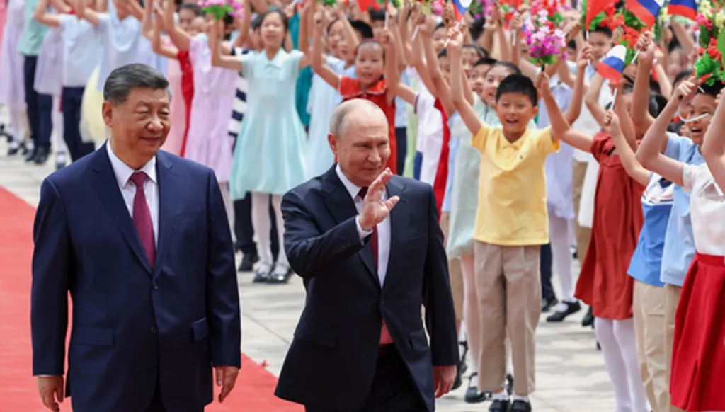 Xi et Poutine soulignent leur amitié et leur coopération sur l'énergie et d'autres questions lors de la visite à Pékin