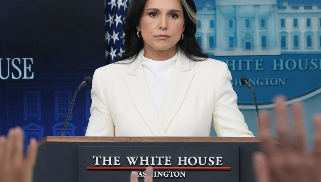 États-Unis : Tulsi Gabbard démissionne de son poste de chef du renseignement de Trump