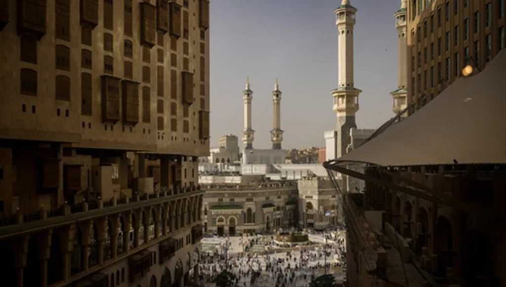 Muslim pilgrims arrive at the Grand Mosque during the annual Hajj pilgrimage in the Muslim holy city of Mecca, Saudi Arabia, Friday, May 22, 2026. (AP Photo/Altaf Qadri)