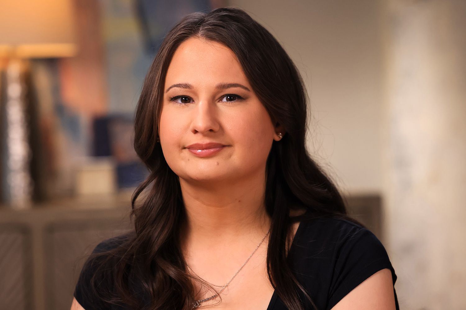 بعد أيّام من انفصالها عن زوجها... جيبسي روز بلانشارد برفقة خطيبها السابق