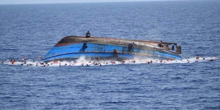 مصرع 98 شخصاً في غرق مركب قبالة سواحل موزمبيق