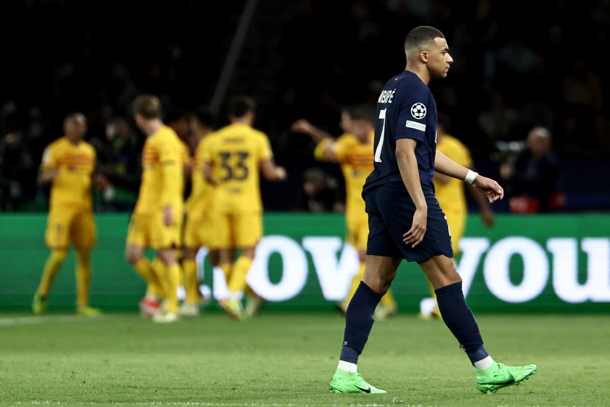 لقطة كوبارسي مع مبابي تشعل مواقع التواصل الاجتماعي (فيديو)