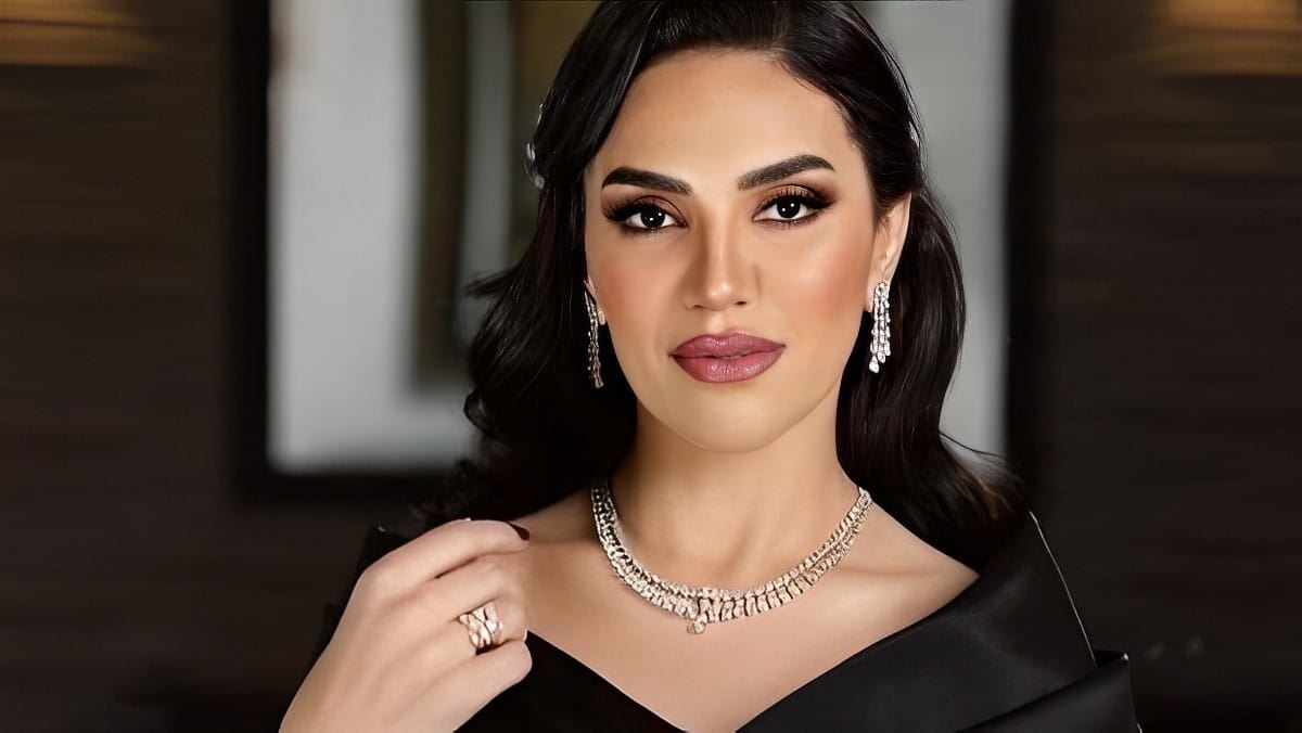 ضرب وسبّ... تفاصيل أزمة مي فاروق وطليقها