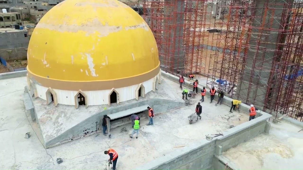 درنة الليبية تواصل إزالة آثار "دانيال" عن مقابرها ومسجد الصحابة