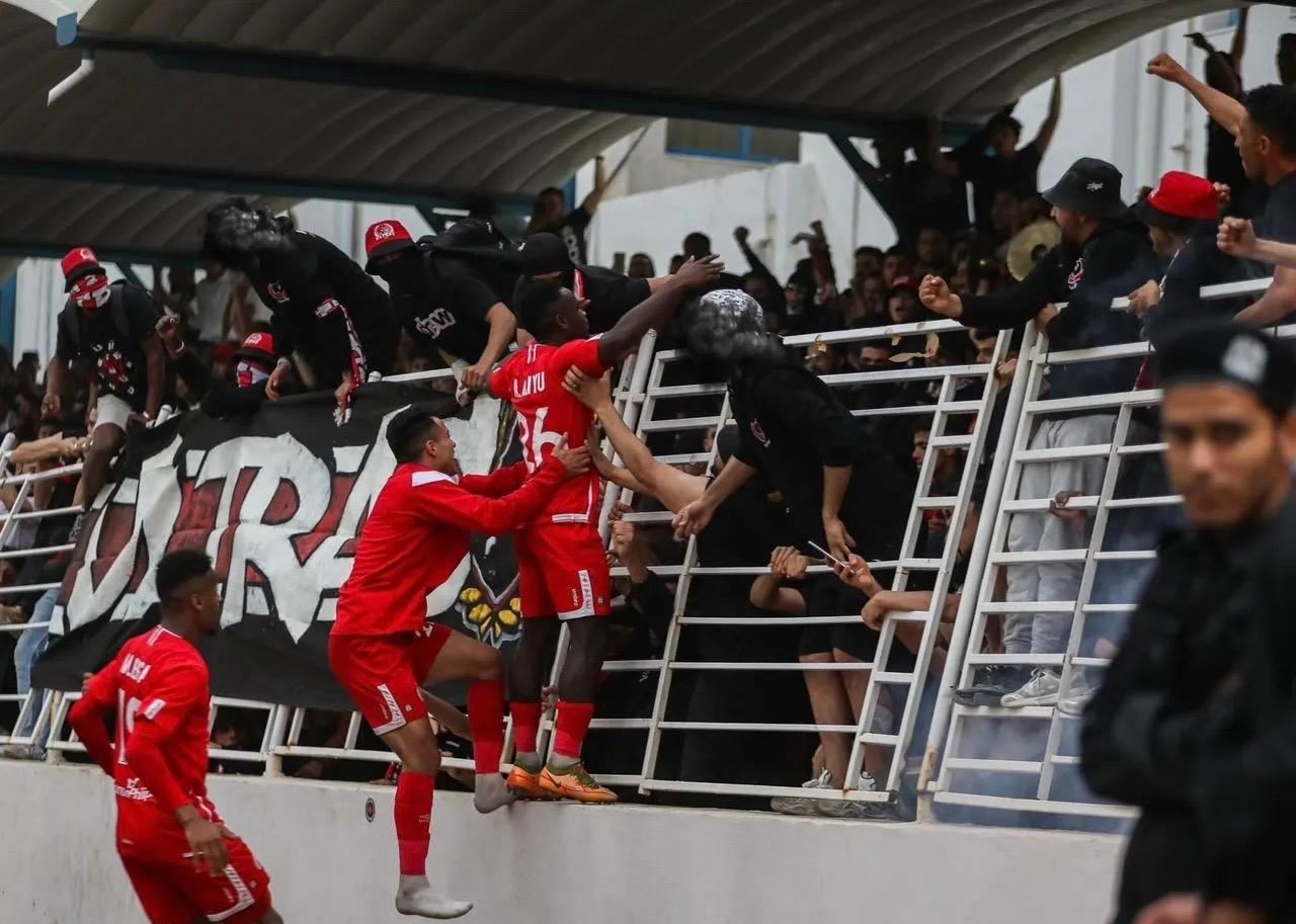 ملاعب ليبيا بلا جماهير بعد أحداث شغب... والأندية تحتجّ