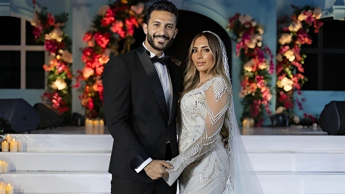 كلام جارح وارتباط سابق... حفل زفاف مذيعة مصرية حديث "السوشيال ميديا"