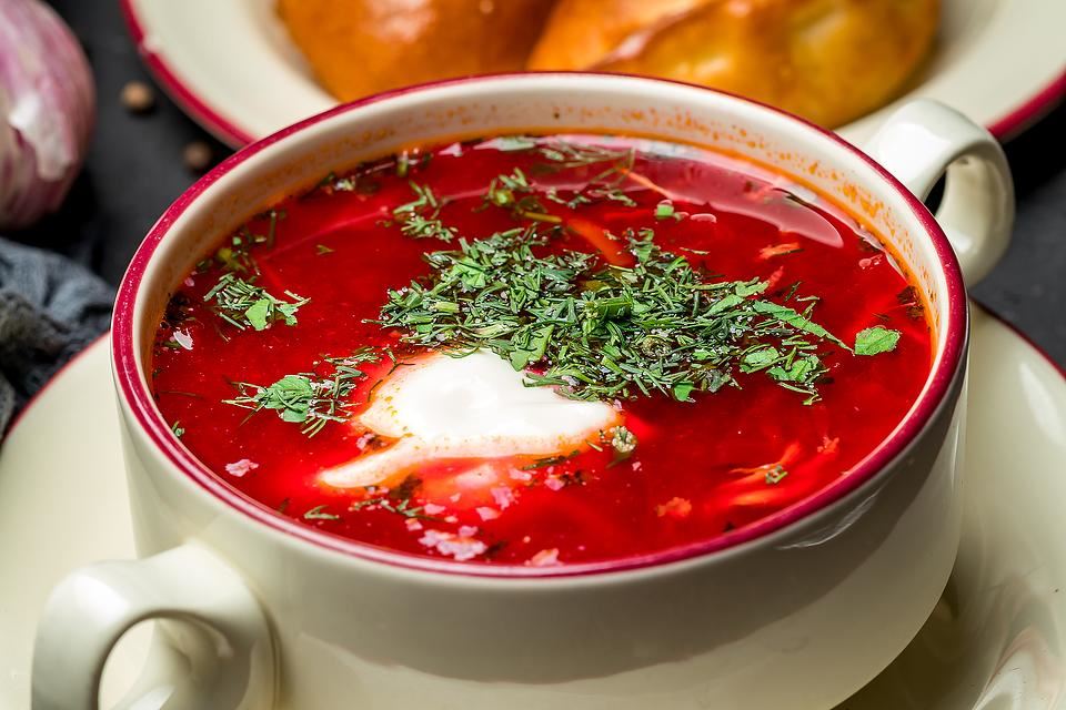 حساء البورش طبق نزاع بين روسيا وأوكرانيا