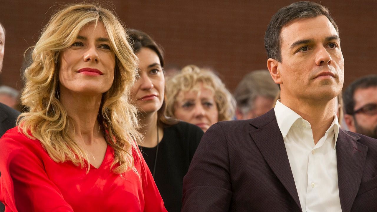 زوجة الزّعيم... سلاح لإسقاطه؟