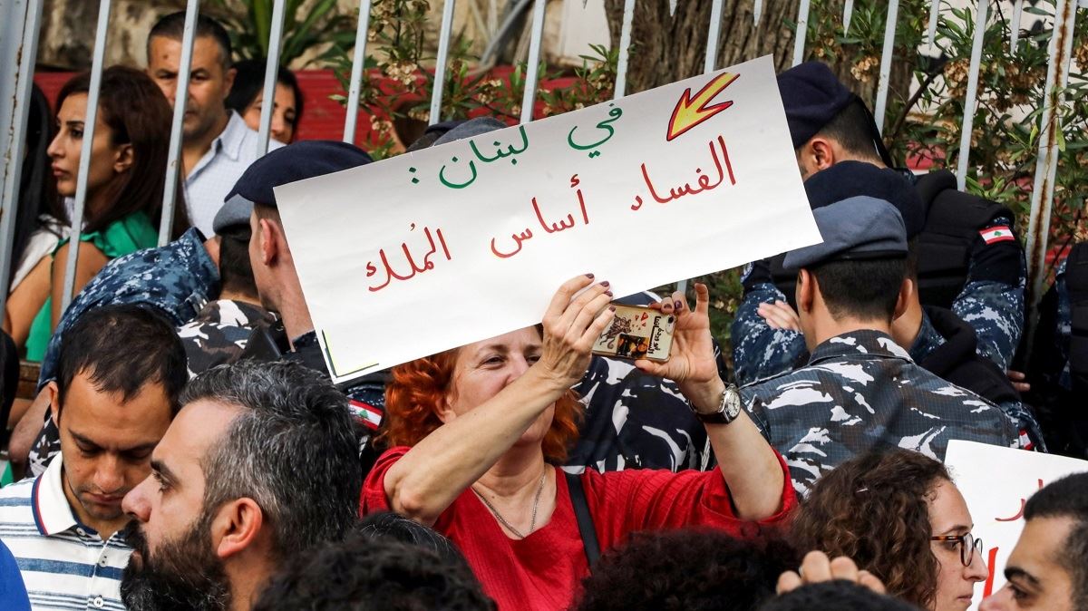 الضمور القيادي للمرأة واستراتيجية الحضور السلبي