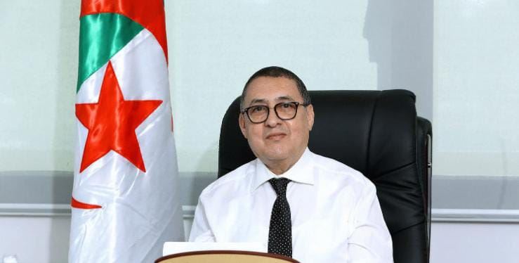 الجزائر... تبون يعفي وزير الداخلية من مهامه موقتاً
