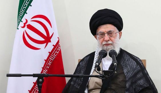 خامنئي يشدّد على ضوابط الإنترنت… فرنسا طبّقت ذلك مع "تلغرام"